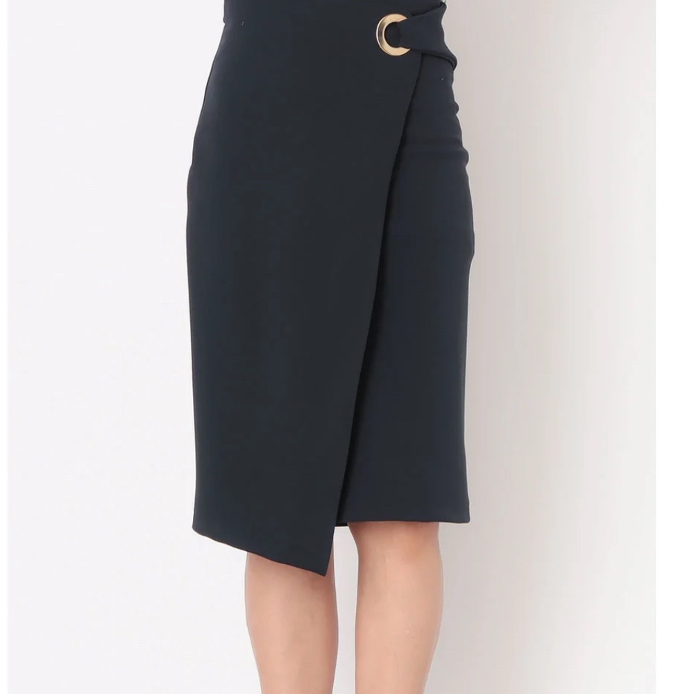 Chic Asymmetrical Black Skirt